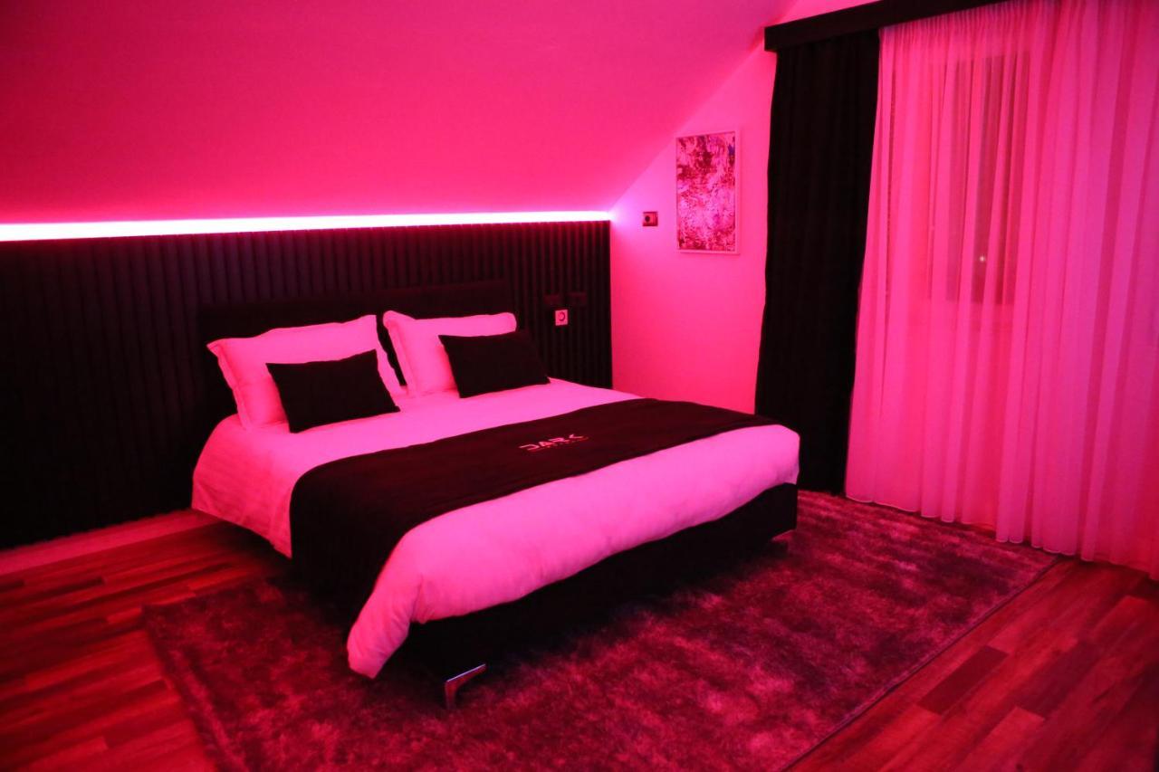 Dark Boutique Hotel Shkoze Eksteriør bilde